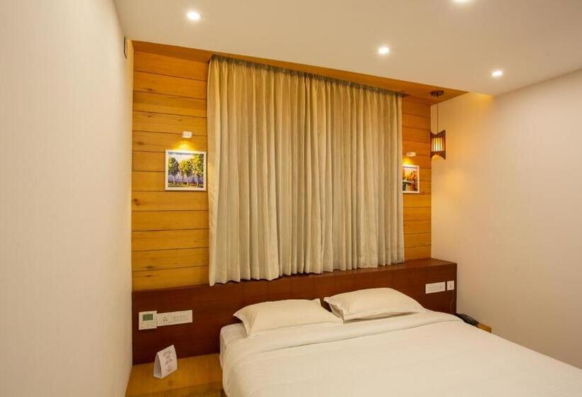 스탠다드 룸 킹사이즈 침대, Hasco Tower