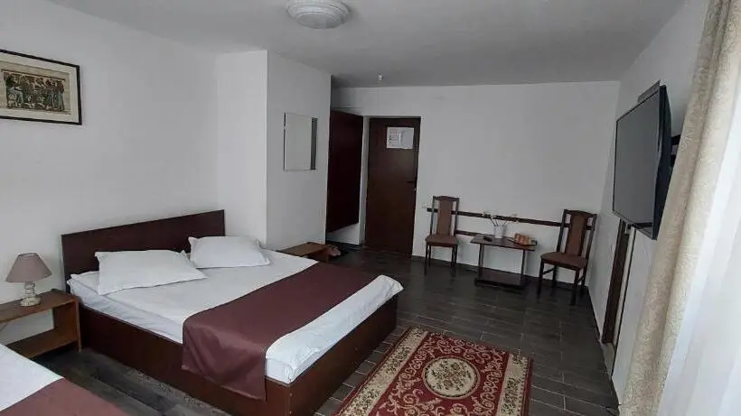 اتاق استاندارد سه تخته با بالکن, Casa Ryana Sinaia
