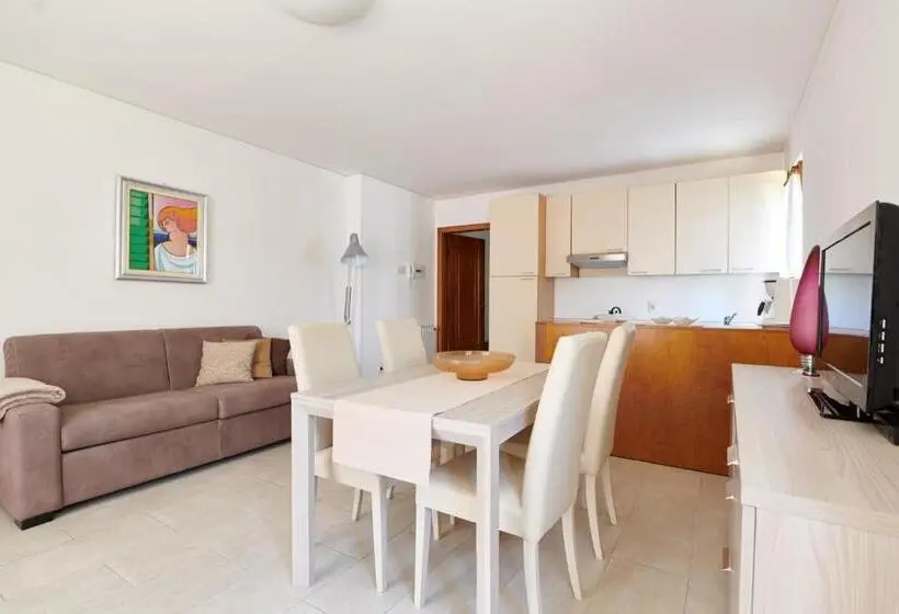 آپارتمان 1 خوابه با چشم‌انداز باغ, Residence La Cioca