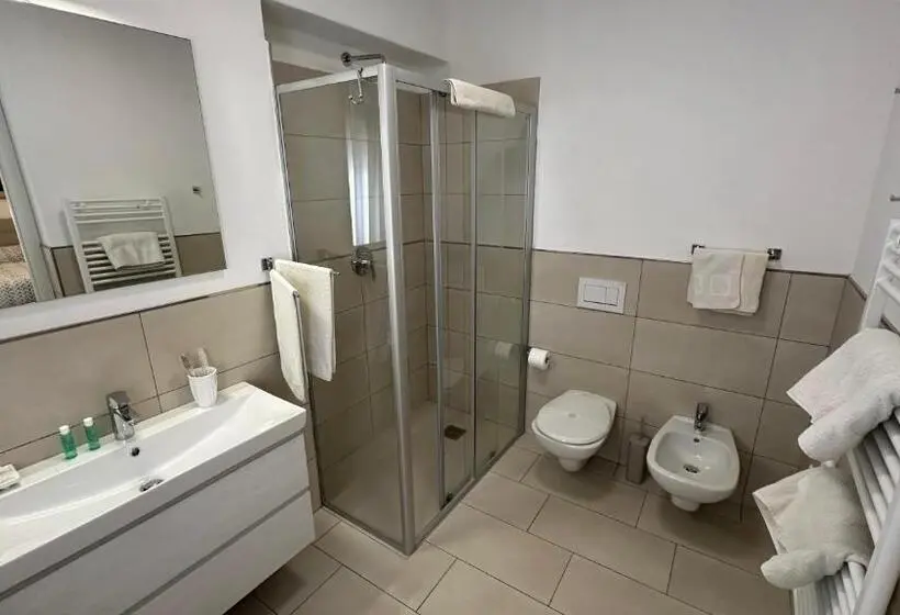1 Bedroom Apartment Lake View, Residence La Cioca