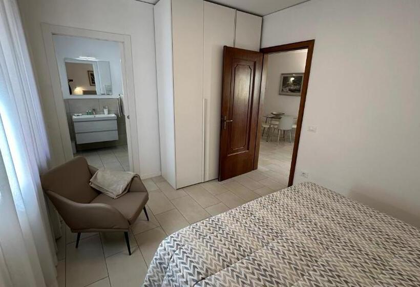 1 Bedroom Apartment Lake View, Residence La Cioca