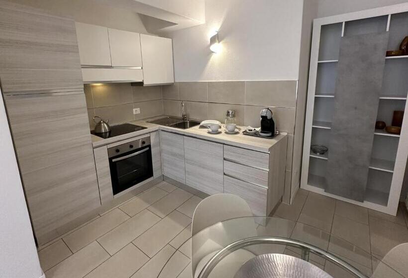 1 Bedroom Apartment Lake View, Residence La Cioca