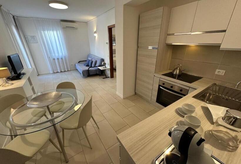 1 Bedroom Apartment Lake View, Residence La Cioca