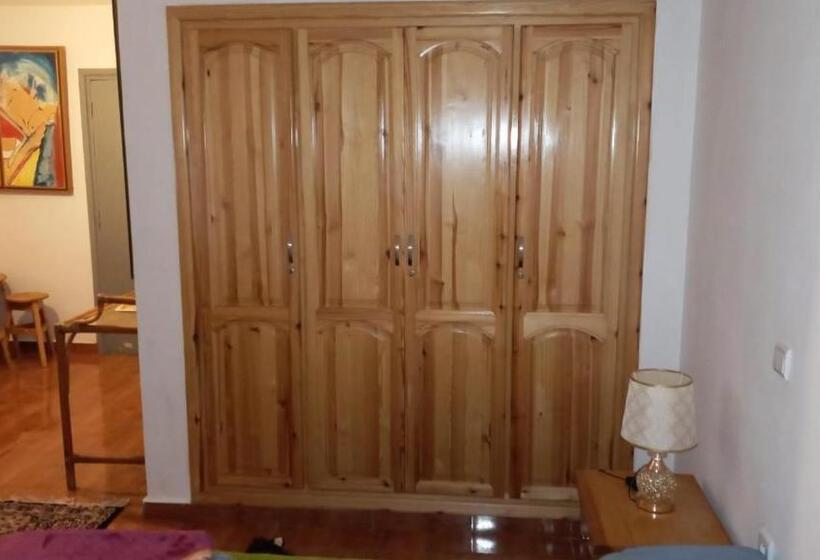 Номер Стандарт Вид на Озеро, Abla Room