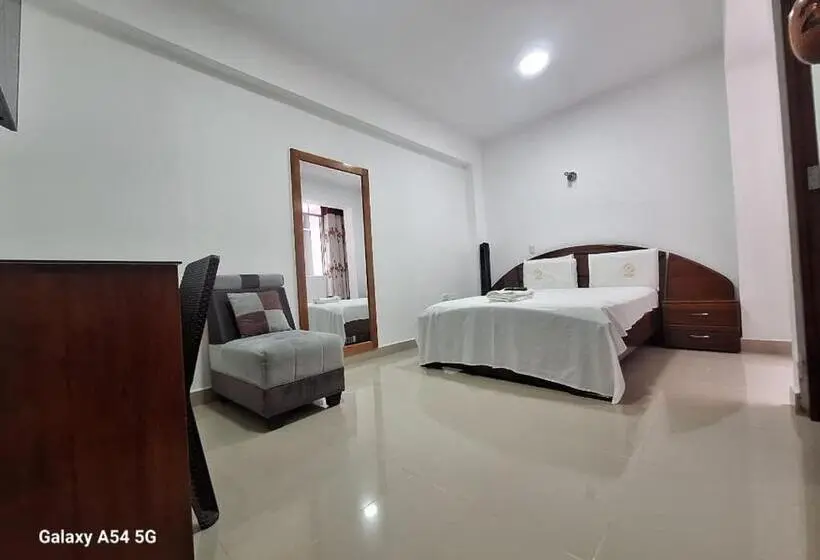 اتاق اکونومی, Betania