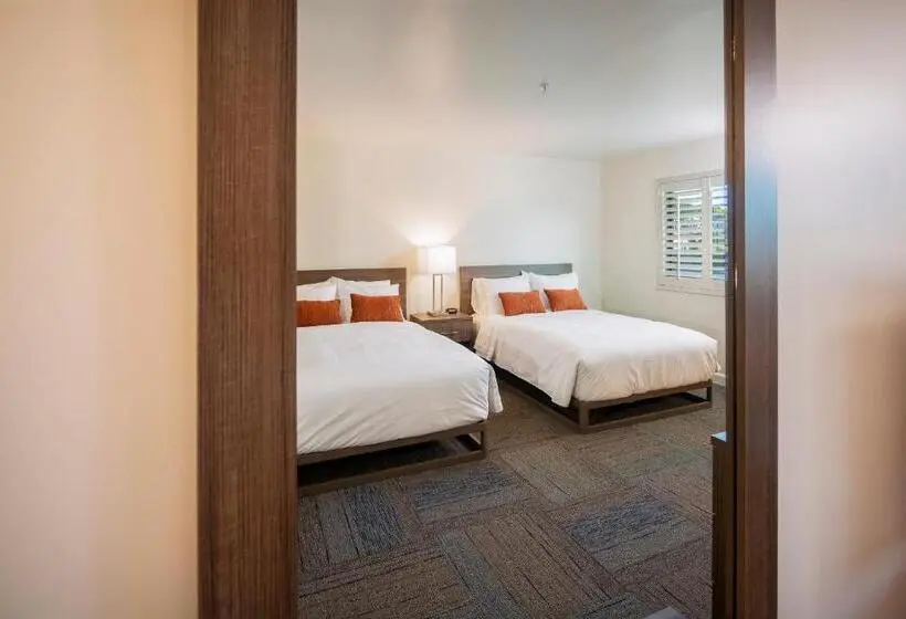 デラックスの４人部屋, Inn At Moss Landing Point