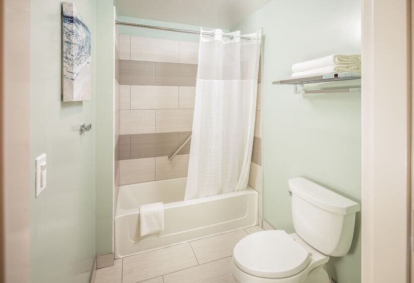 חדר דלוקס, Inn At Moss Landing Point