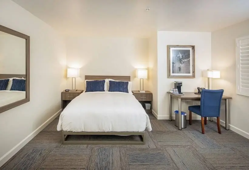 デラックスルーム, Inn At Moss Landing Point