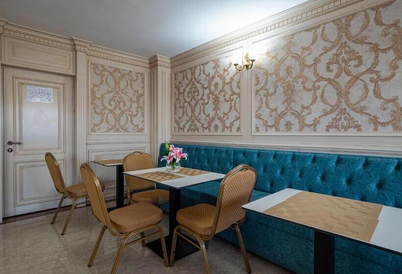 اتاق استاندارد, Orient Galati