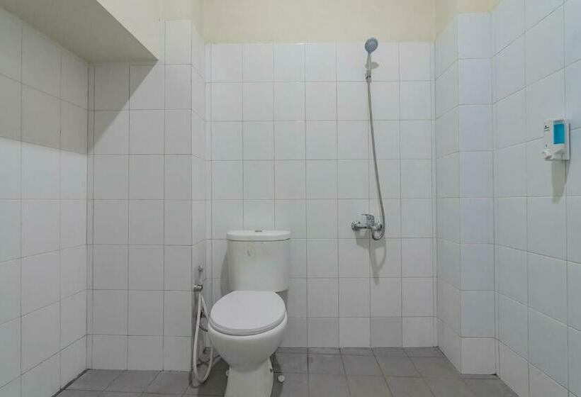 Номер Стандарт, Reddoorz Near Trans Studio Bandung 3