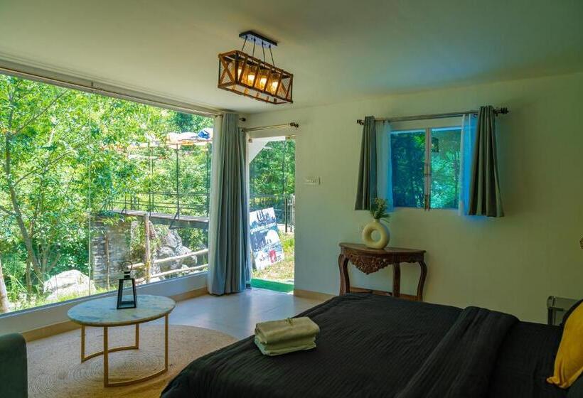 标准房带园景, Whoopers Boutique Resort Jibhi