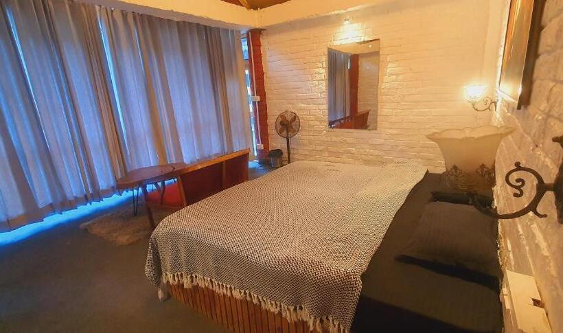 Standard room with outdoor bath, Whoopers Boutique Resort Jibhi