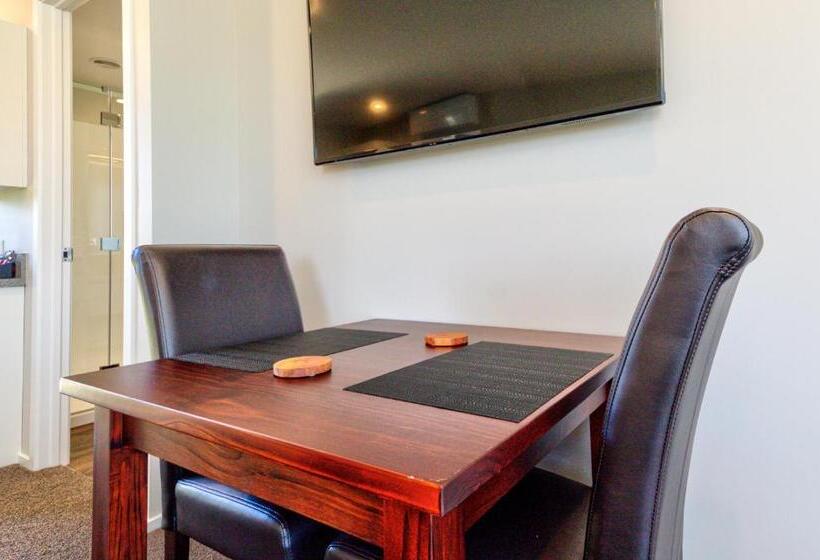 سوییت, Annies On Milford