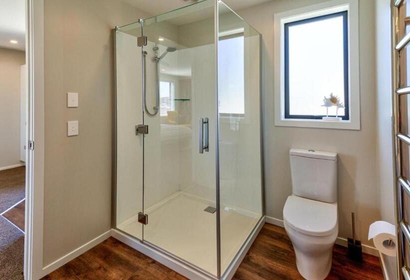 سوییت, Annies On Milford