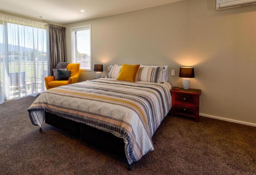 سوییت, Annies On Milford