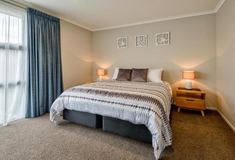 آپارتمان 2 خوابه, Annies On Milford