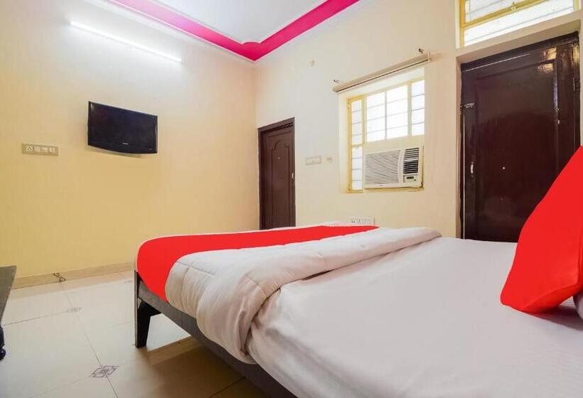 三人经典房间, Collection O Hotel Rajwada Palace