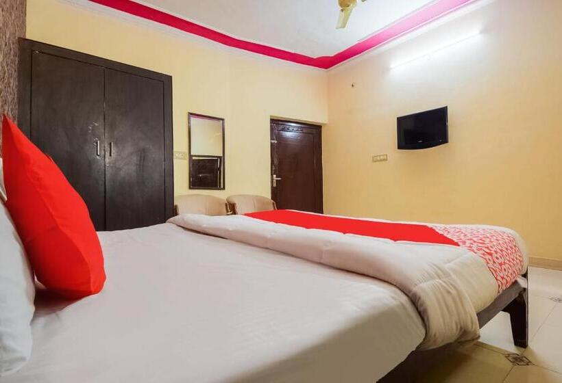 Трехместный Номер Классика, Collection O Hotel Rajwada Palace