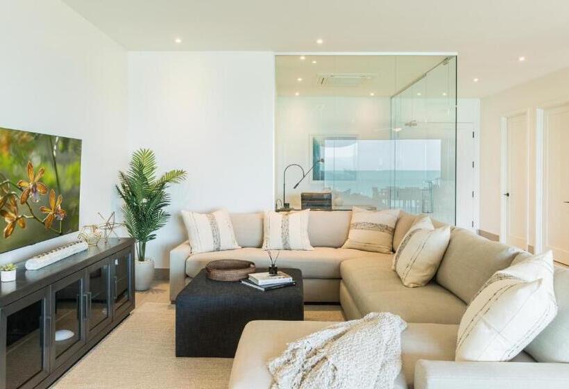 1 Bedroom Penthouse Apartment, H2o Lifestyle Resort