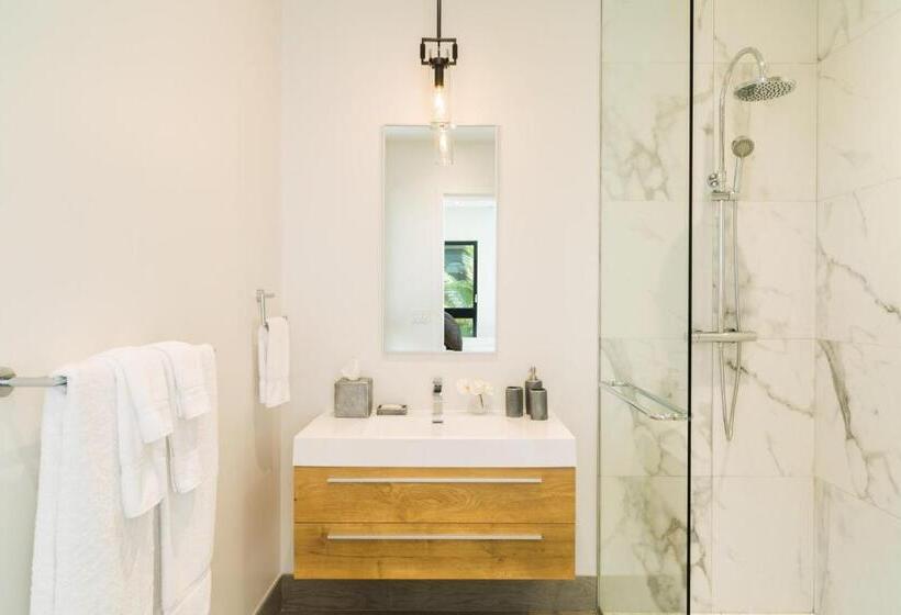 1 Bedroom Penthouse Apartment, H2o Lifestyle Resort