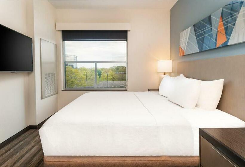带大床的标准间, Hyatt House Nashville Airport