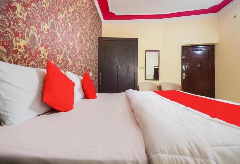 Трехместный Номер Классика, Collection O Hotel Rajwada Palace