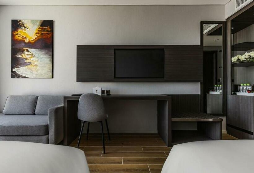 اتاق سه نفره دلوکس با چشمانداز دریا, Premier Pearl Hotel Vung Tau