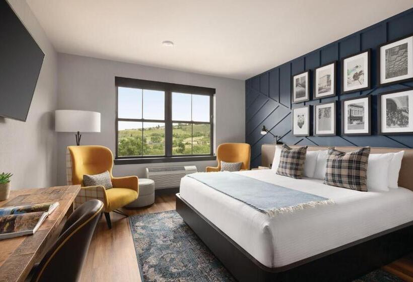 غرفة قياسية فردية لذوى الإحتياجات الخاصة, The Eddy Taproom &