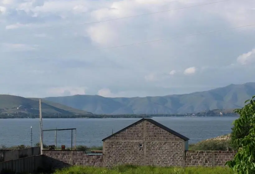اتاق استاندارد با چشمانداز دریاچه, Chkalovka Guest House With Sevan View