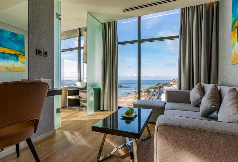 سوئیت پریمیوم با چشمانداز دریا, Premier Pearl Hotel Vung Tau