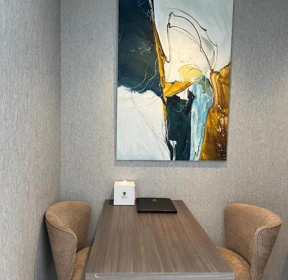 سوییت با چشم‌انداز دریا, Premier Pearl Hotel Vung Tau
