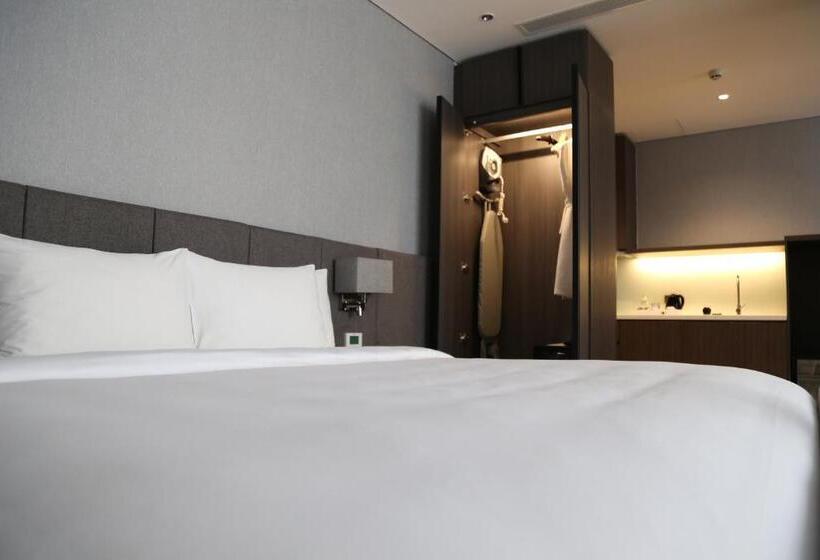 سوییت, Premier Pearl Hotel Vung Tau