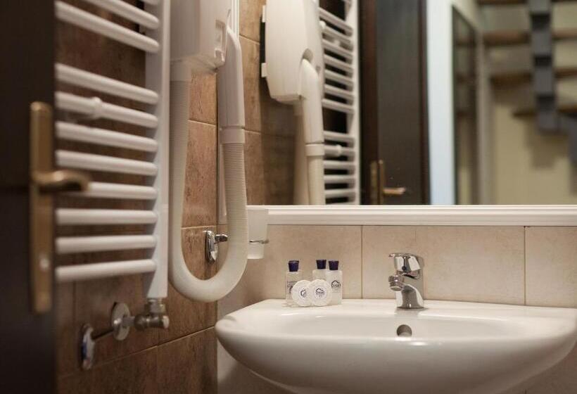 إستديو قياسى مزود بشرفة, Apart Hotel Dream