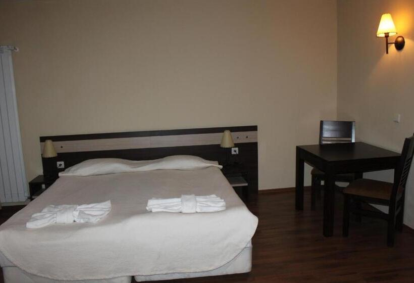 Студио Стандарт с Балконом, Apart Hotel Dream