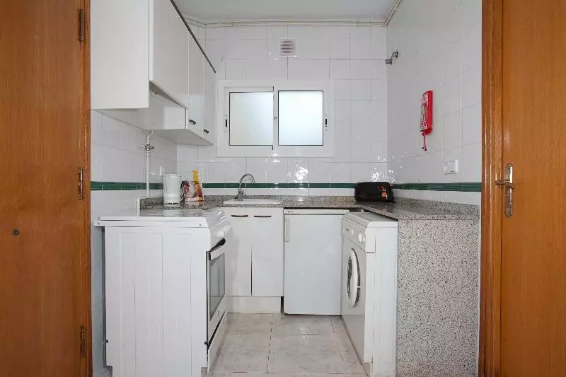 استودیوی استاندارد, Apartamentos Sunway Tara