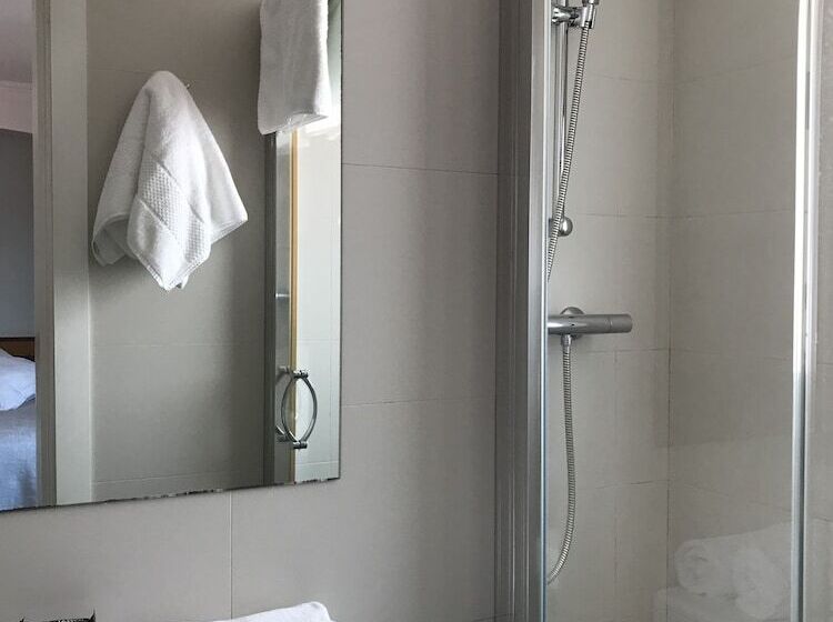 标准间, Hostal Can Pou