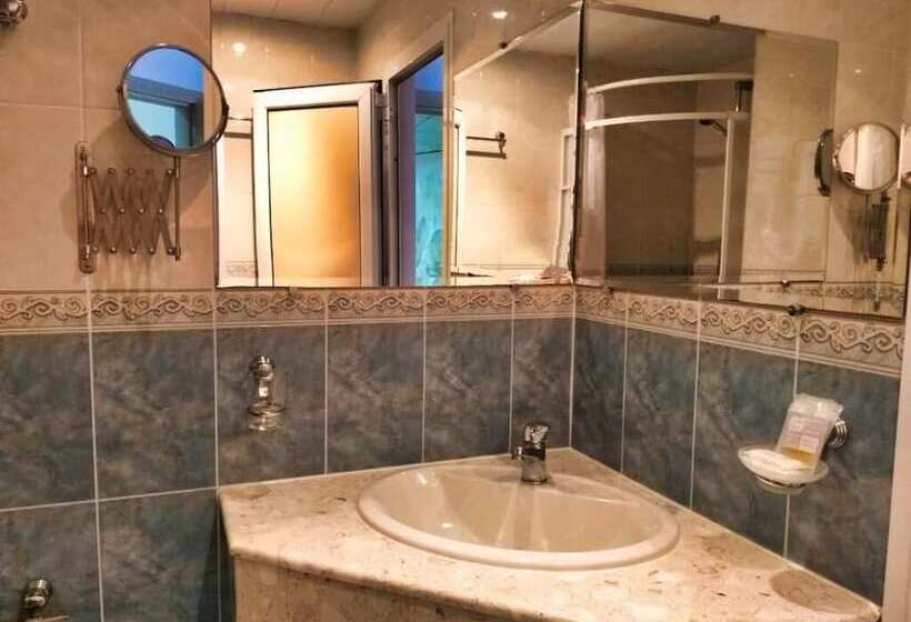 إستوديو قياسى مطل على البحر مزوَّد بشرفة, Aphrodite Beach