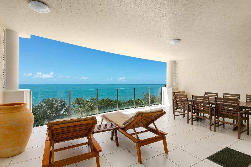 带2个卧室带海景的公寓, Bellevue At Trinity Beach