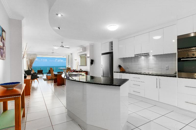 带2个卧室带海景的公寓, Bellevue At Trinity Beach