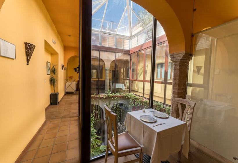 اتاق اکونومی, El Rey Moro Hotel Boutique