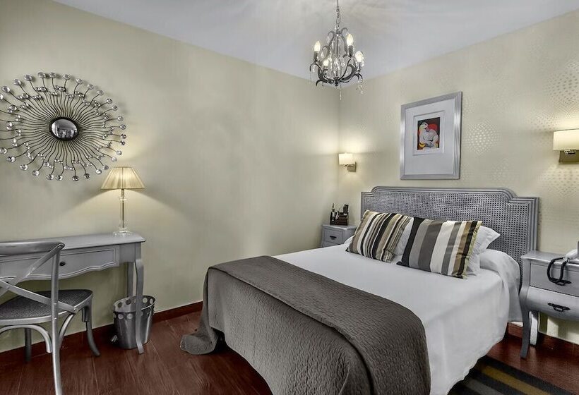 اتاق اکونومی, El Rey Moro Hotel Boutique