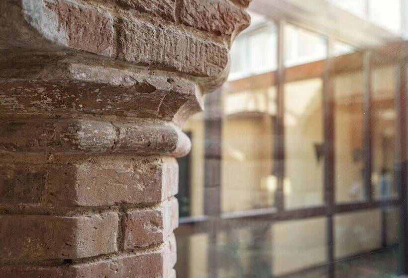 اتاق اکونومی, El Rey Moro Hotel Boutique