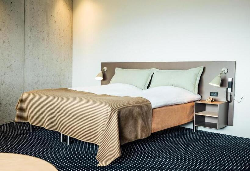 חדר משפחתי, Føroyar