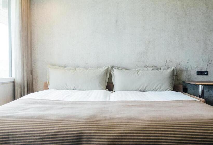 חדר משפחתי, Føroyar