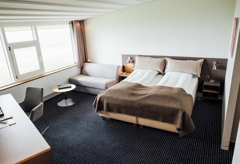 חדר משפחתי דלוקס, Føroyar