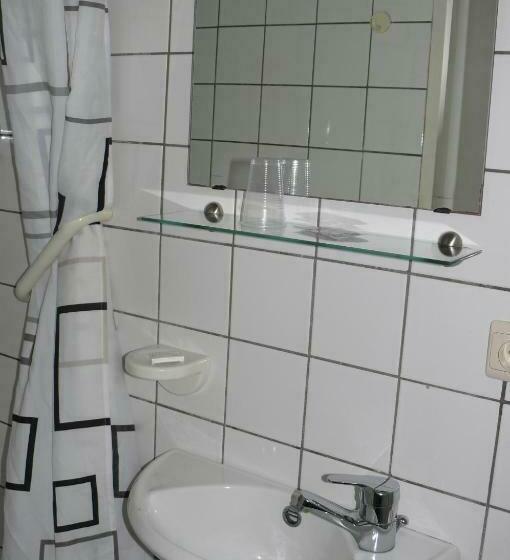 スタンダードシングルルーム, Hôtel Les Acteurs