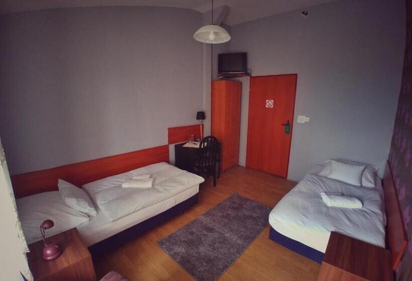 חדר סטנדרט, Komfort Inn   Dwór Hubertus