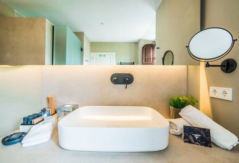 سوییت جونیور, L'avenida