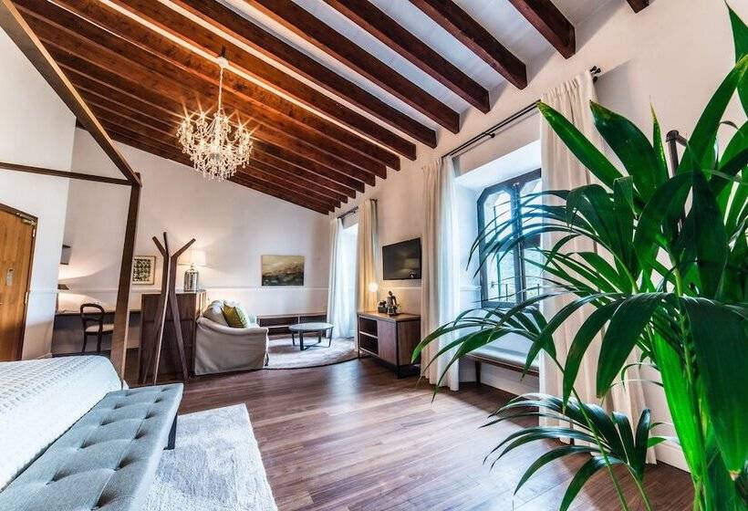 سوییت لوکس, L'avenida