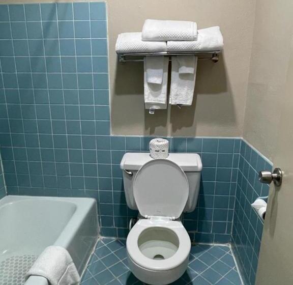 غرفة قياسية, Knights Inn & Suites Emporia